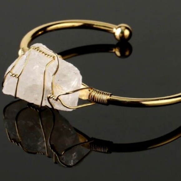Raw White Crystal Adjustable Cuff Bracelet – Copper/Gold-Plated Natural Stone - Picture 1 of 3